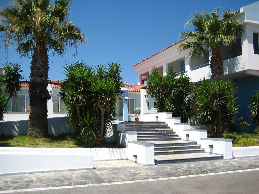 Zefiros Beach Hotel Mykali ภายนอก รูปภาพ
