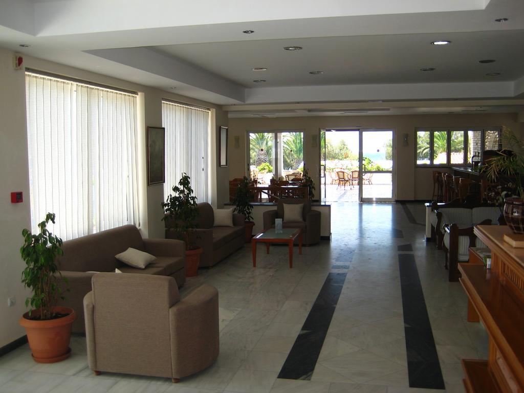 Zefiros Beach Hotel Mykali ภายนอก รูปภาพ