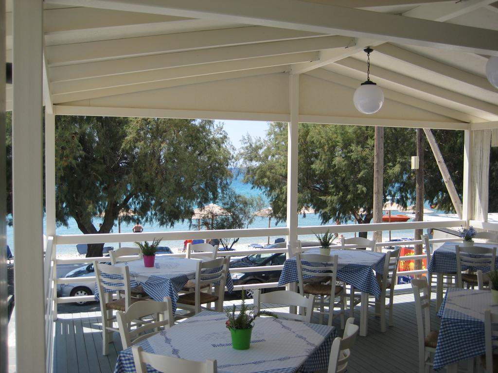 Zefiros Beach Hotel Mykali ภายนอก รูปภาพ