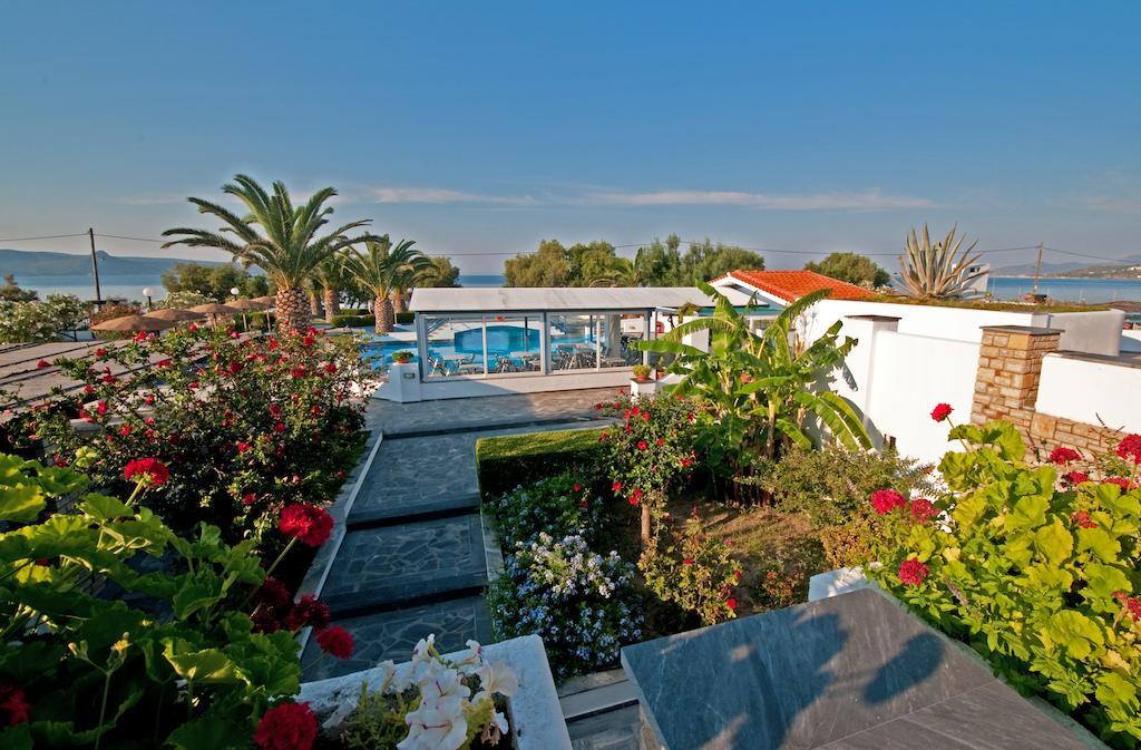 Zefiros Beach Hotel Mykali ภายนอก รูปภาพ